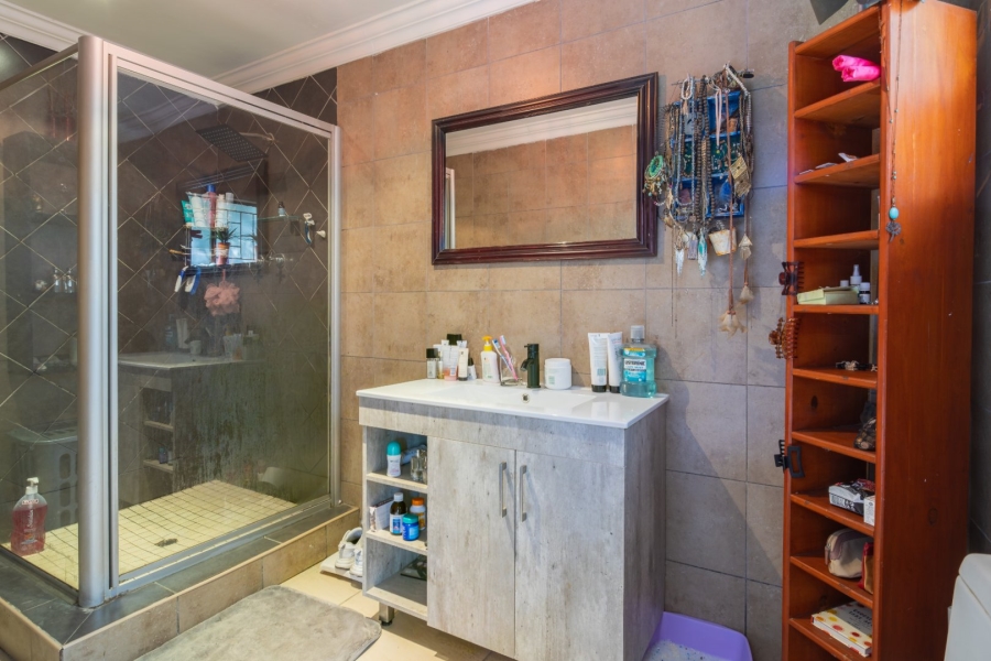 3 Bedroom Property for Sale in Isandovale Gauteng