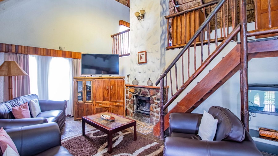 4 Bedroom Property for Sale in Glen Marais Gauteng