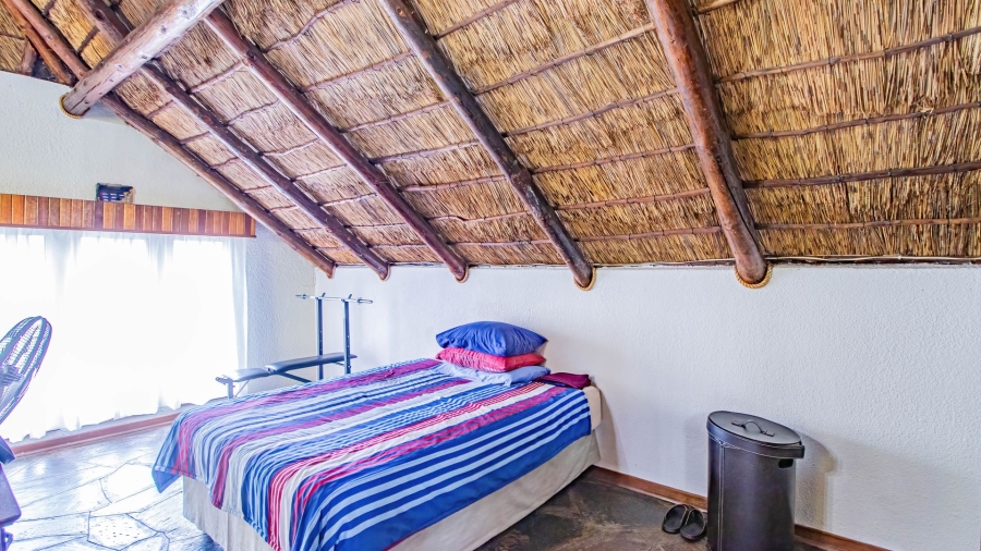 4 Bedroom Property for Sale in Glen Marais Gauteng