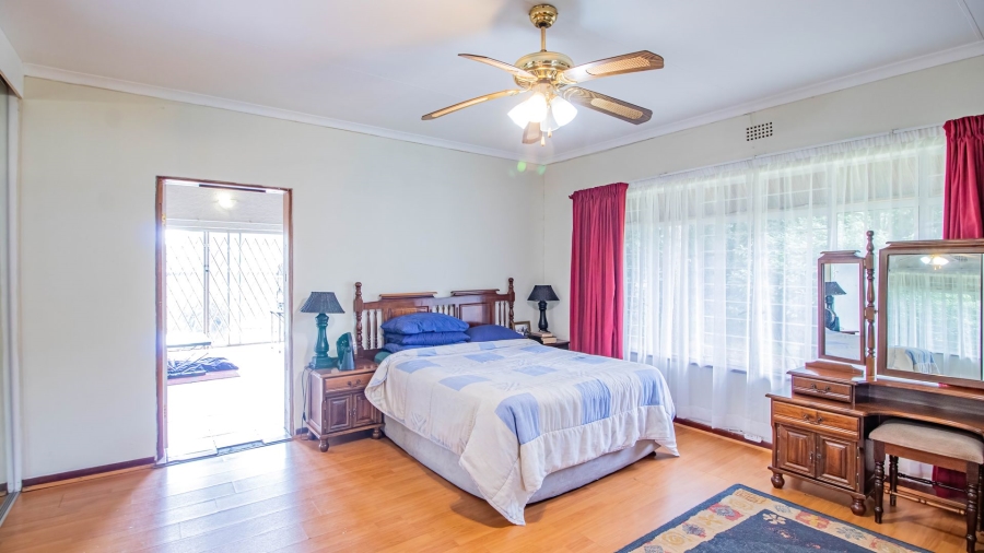 4 Bedroom Property for Sale in Glen Marais Gauteng