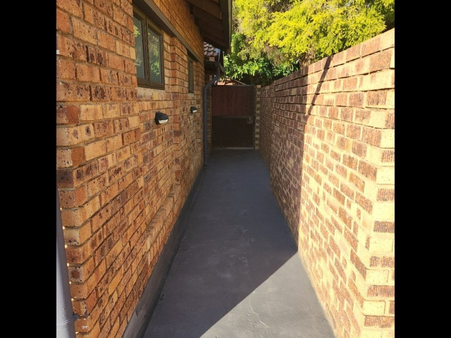 3 Bedroom Property for Sale in Amberfield Gauteng