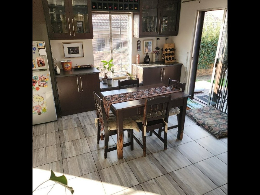 3 Bedroom Property for Sale in Amberfield Gauteng