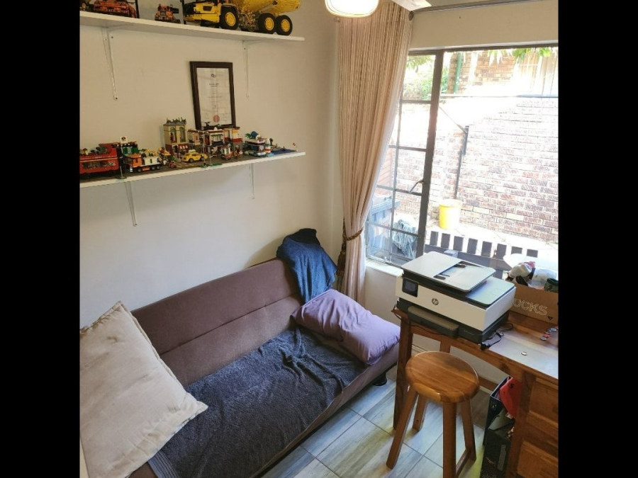 3 Bedroom Property for Sale in Amberfield Gauteng