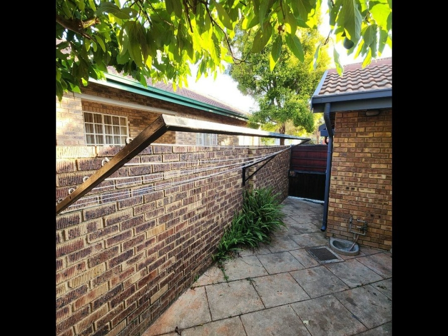 3 Bedroom Property for Sale in Amberfield Gauteng