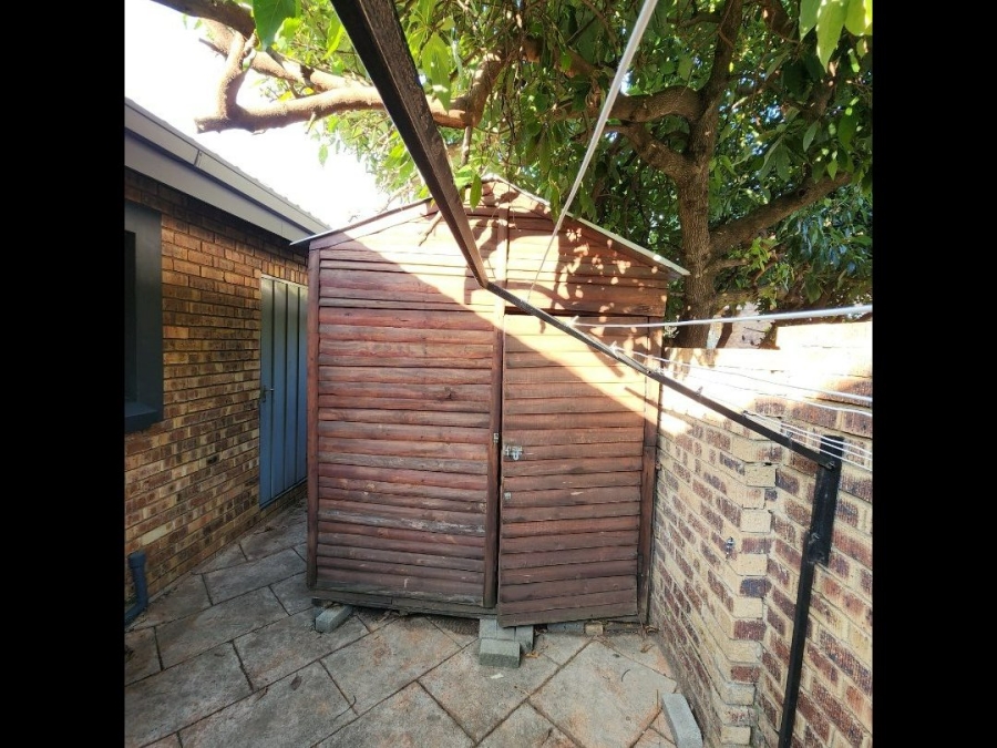 3 Bedroom Property for Sale in Amberfield Gauteng