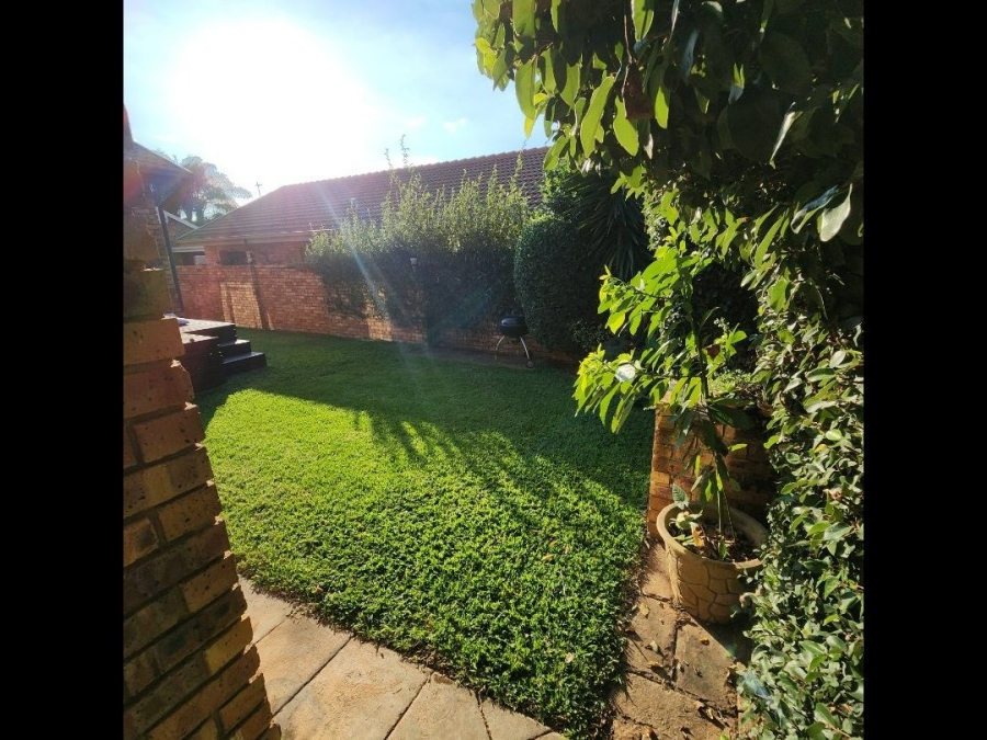 3 Bedroom Property for Sale in Amberfield Gauteng