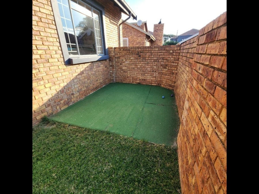 3 Bedroom Property for Sale in Amberfield Gauteng