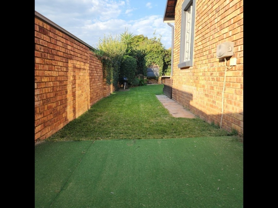 3 Bedroom Property for Sale in Amberfield Gauteng