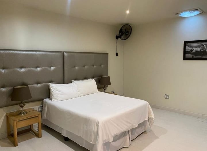 To Let 2 Bedroom Property for Rent in Sandown Gauteng