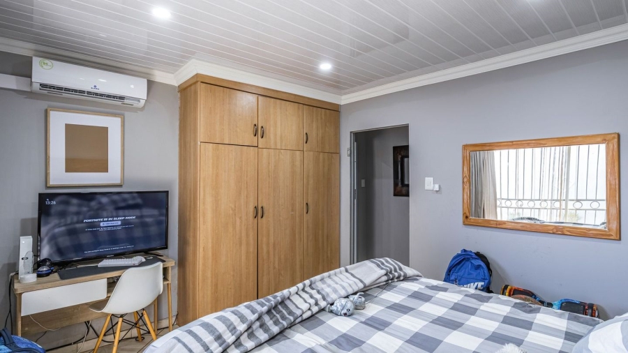 5 Bedroom Property for Sale in Annlin Gauteng