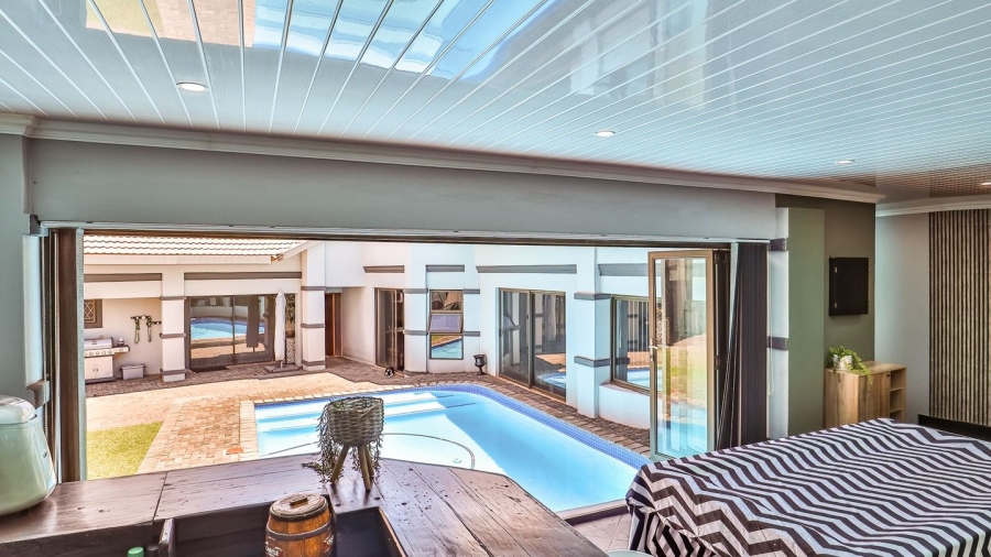 5 Bedroom Property for Sale in Annlin Gauteng