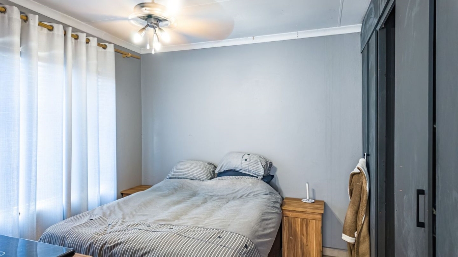 5 Bedroom Property for Sale in Annlin Gauteng