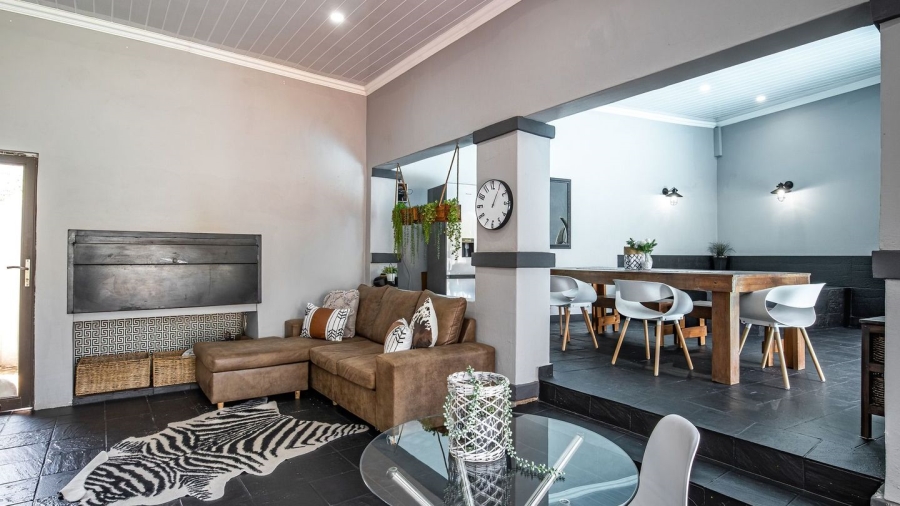 5 Bedroom Property for Sale in Annlin Gauteng