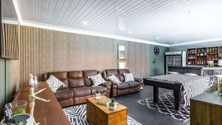 5 Bedroom Property for Sale in Annlin Gauteng