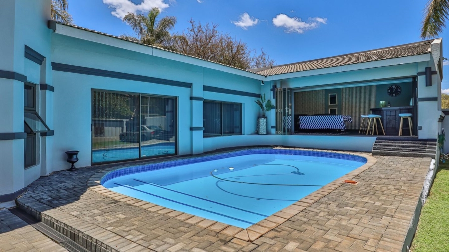 5 Bedroom Property for Sale in Annlin Gauteng