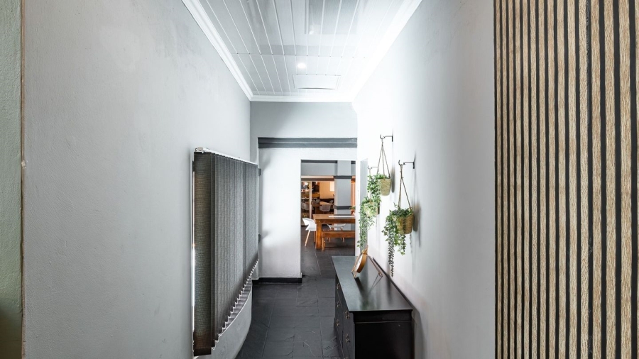 5 Bedroom Property for Sale in Annlin Gauteng