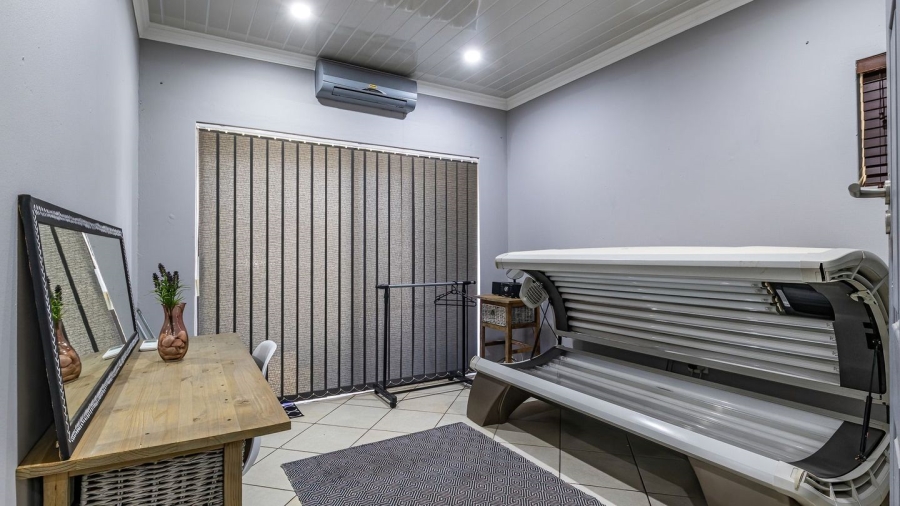 5 Bedroom Property for Sale in Annlin Gauteng