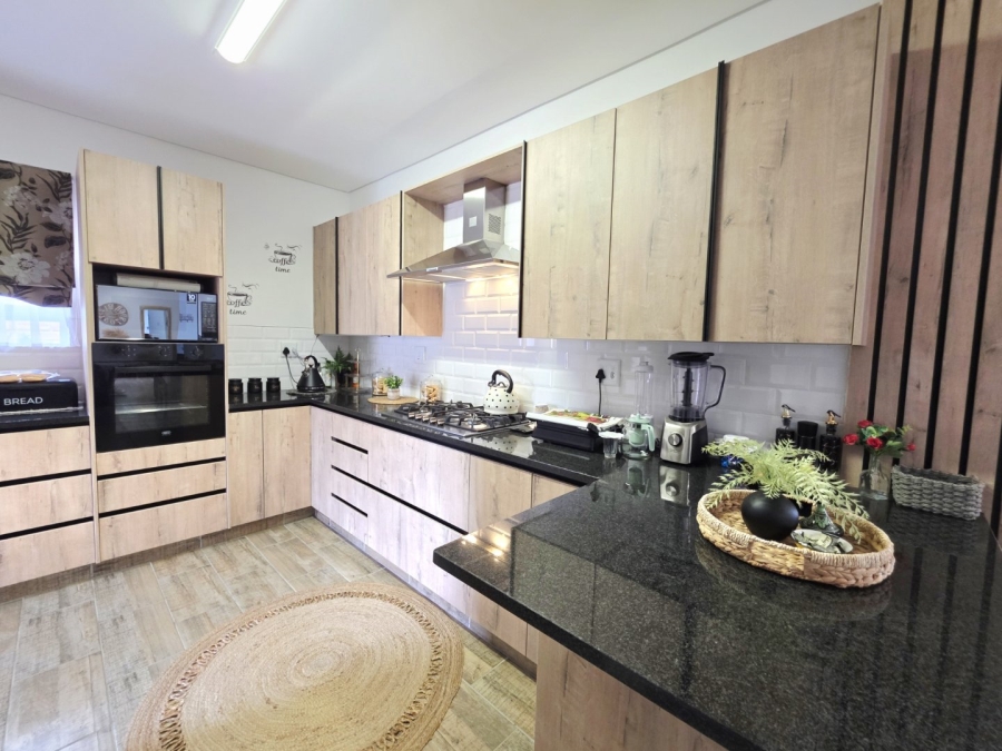 3 Bedroom Property for Sale in Equestria Gauteng