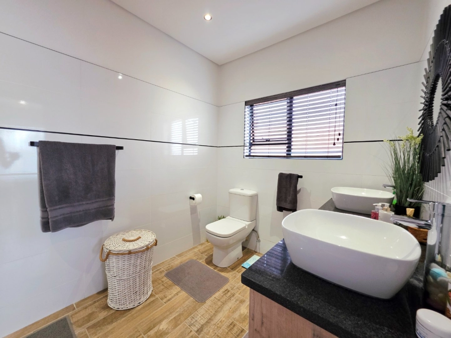 3 Bedroom Property for Sale in Equestria Gauteng