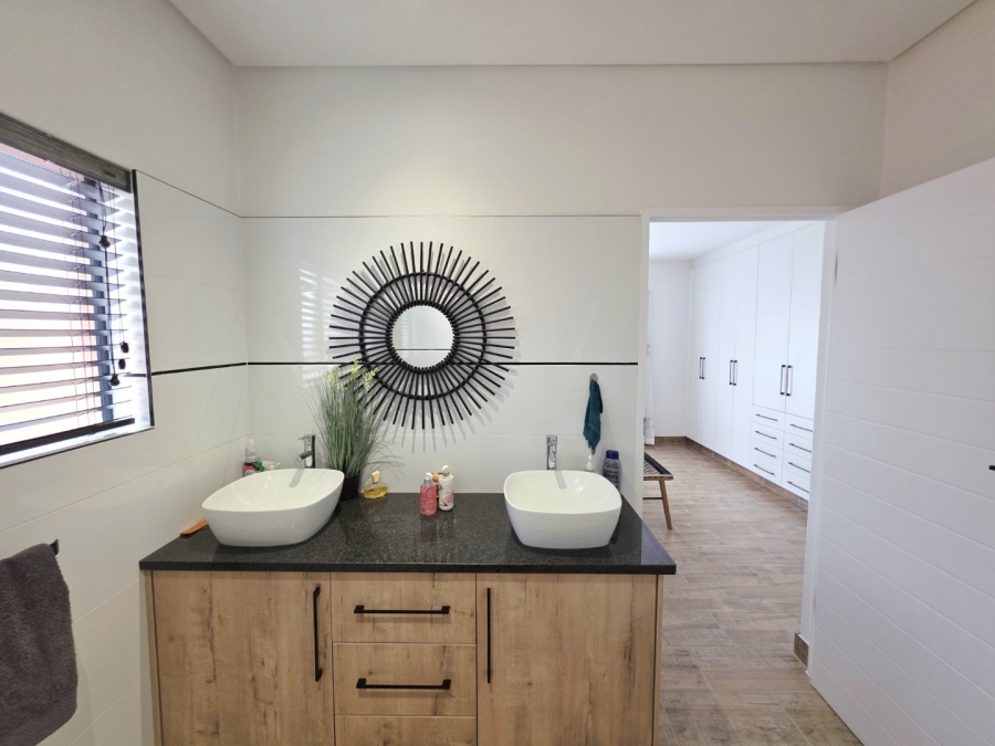 3 Bedroom Property for Sale in Equestria Gauteng