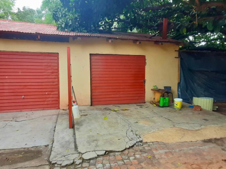 6 Bedroom Property for Sale in Bultfontein A H Gauteng