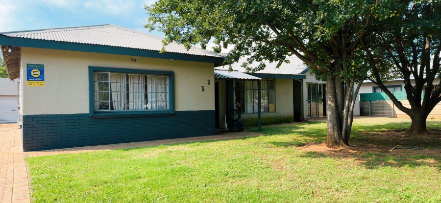 4 Bedroom Property for Sale in Three Rivers Gauteng