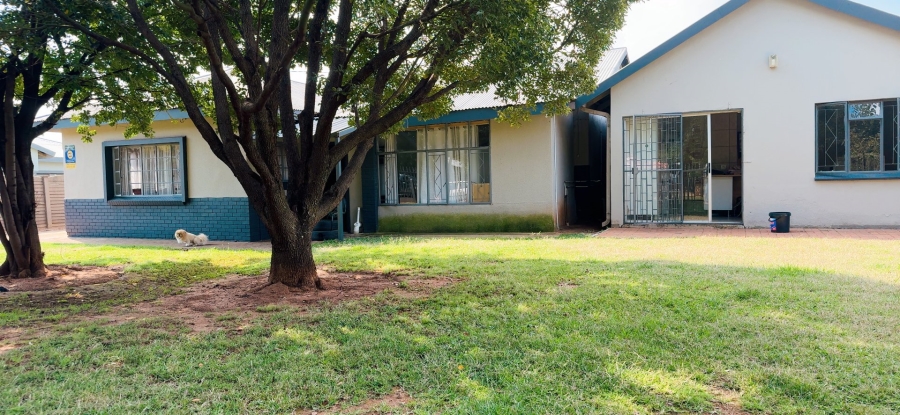 4 Bedroom Property for Sale in Three Rivers Gauteng