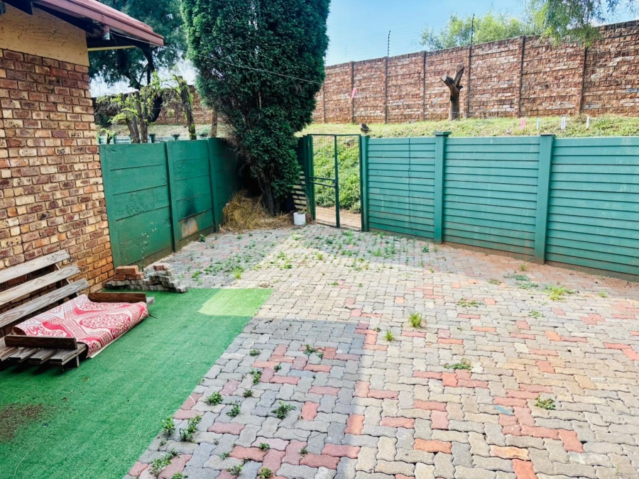 To Let 2 Bedroom Property for Rent in Montana Park Gauteng