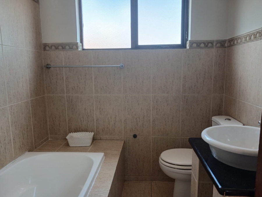 3 Bedroom Property for Sale in Blue Valley Golf Estate Gauteng