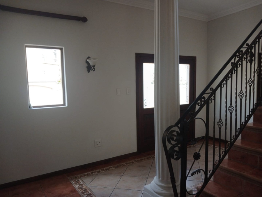 3 Bedroom Property for Sale in Blue Valley Golf Estate Gauteng