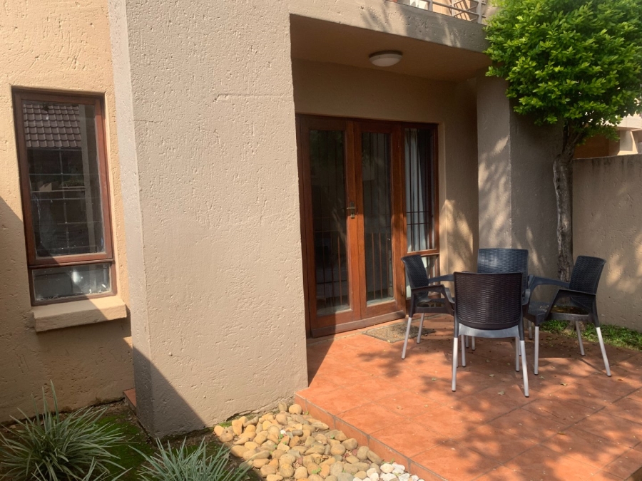 To Let 1 Bedroom Property for Rent in Woodmead Gauteng