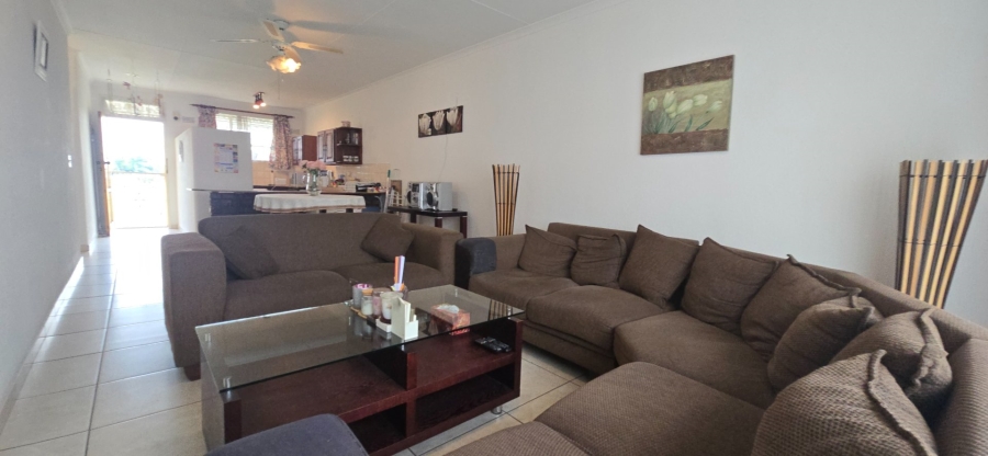 2 Bedroom Property for Sale in Brackendowns Gauteng