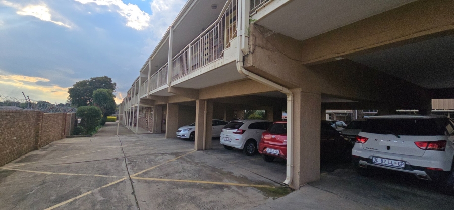 2 Bedroom Property for Sale in Brackendowns Gauteng