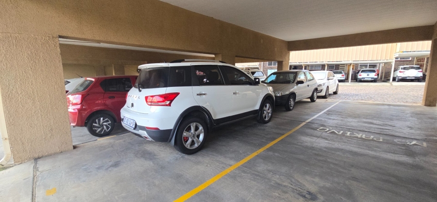 2 Bedroom Property for Sale in Brackendowns Gauteng