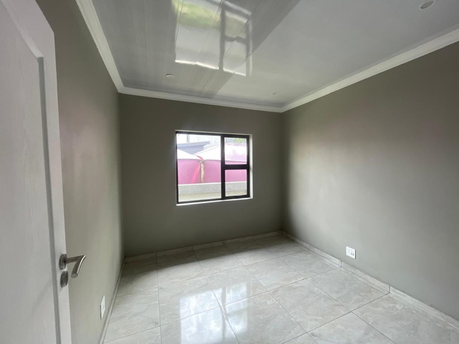 5 Bedroom Property for Sale in Roodeplaat Gauteng