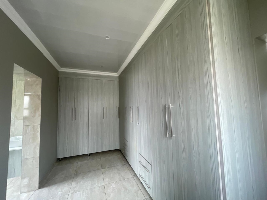 5 Bedroom Property for Sale in Roodeplaat Gauteng