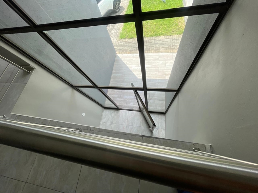 5 Bedroom Property for Sale in Roodeplaat Gauteng