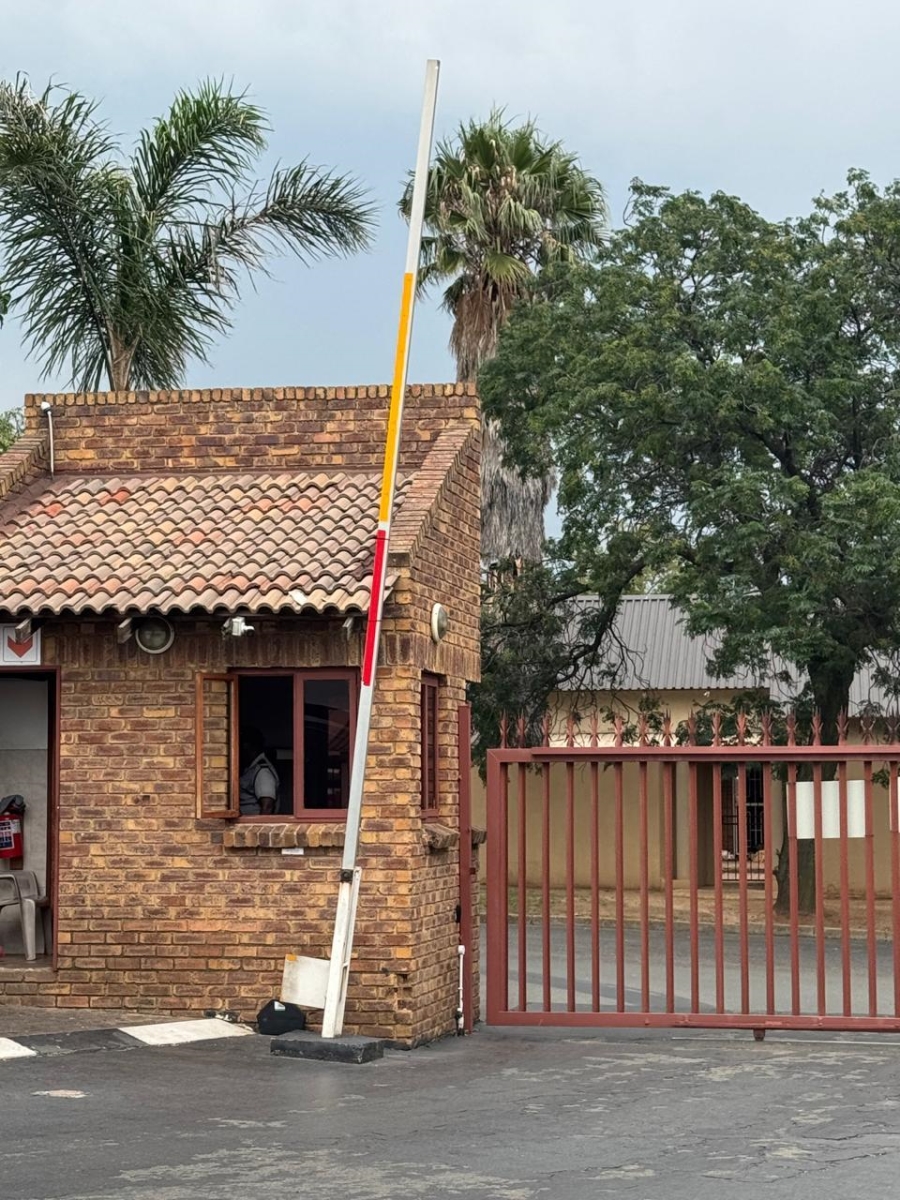 2 Bedroom Property for Sale in Ravensklip Gauteng