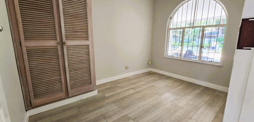 4 Bedroom Property for Sale in Garsfontein Gauteng