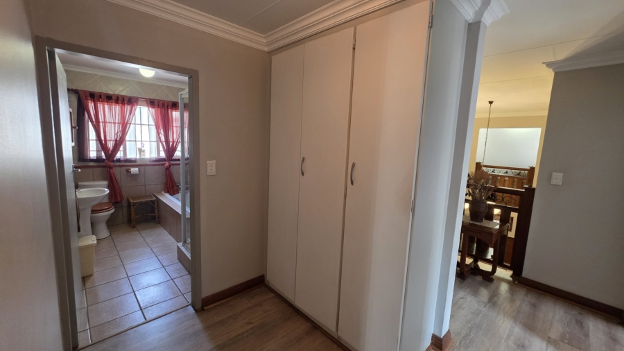 4 Bedroom Property for Sale in Montana Tuine Gauteng