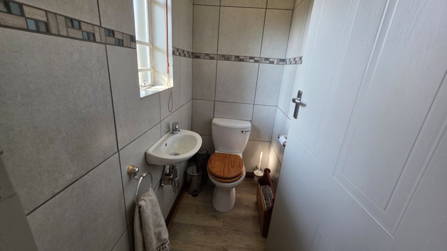 4 Bedroom Property for Sale in Montana Tuine Gauteng