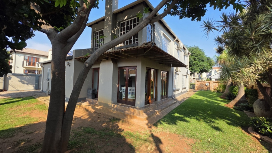 4 Bedroom Property for Sale in Montana Tuine Gauteng