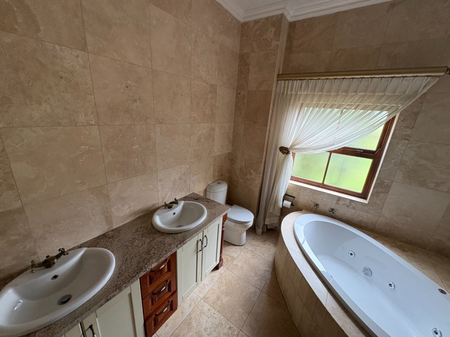 4 Bedroom Property for Sale in Waterlake Farm Lifestyle Estate Gauteng