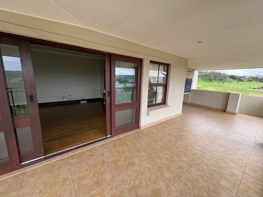 4 Bedroom Property for Sale in Waterlake Farm Lifestyle Estate Gauteng