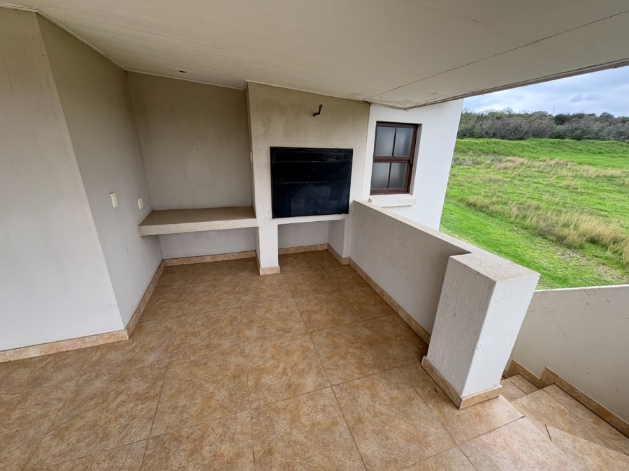 4 Bedroom Property for Sale in Waterlake Farm Lifestyle Estate Gauteng