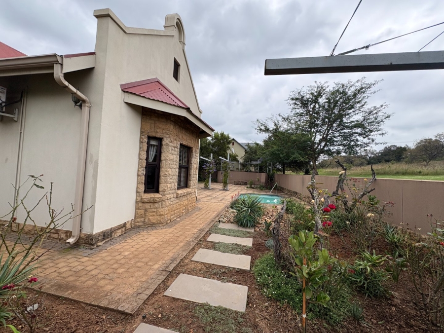 4 Bedroom Property for Sale in Waterlake Farm Lifestyle Estate Gauteng