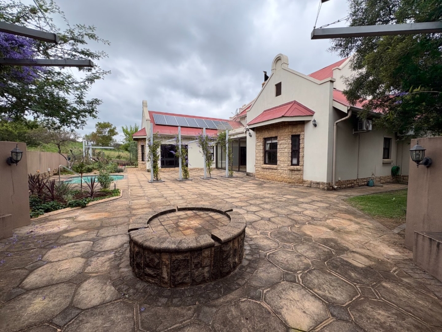 4 Bedroom Property for Sale in Waterlake Farm Lifestyle Estate Gauteng