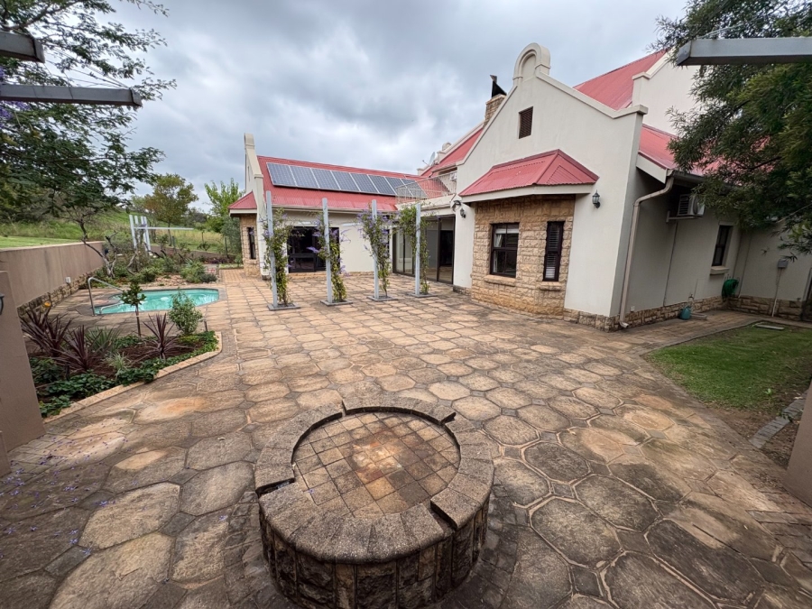 4 Bedroom Property for Sale in Waterlake Farm Lifestyle Estate Gauteng