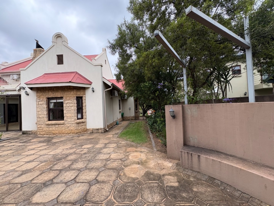 4 Bedroom Property for Sale in Waterlake Farm Lifestyle Estate Gauteng