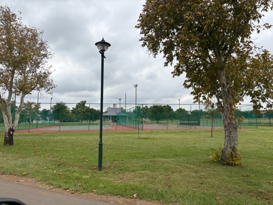 4 Bedroom Property for Sale in Waterlake Farm Lifestyle Estate Gauteng